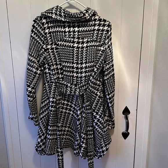 Black and white houndstooth jacket - Picture 5 of 7